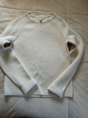 Banana Republic heavyweight viscose blend. Medium